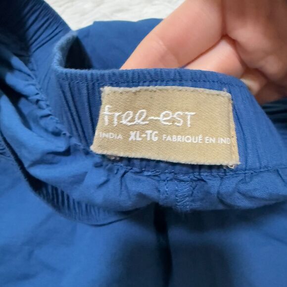Women Free-Est Free People Slouchy Comfy Shorts in Deep Blue Size Extra Large - Picture 7 of 9